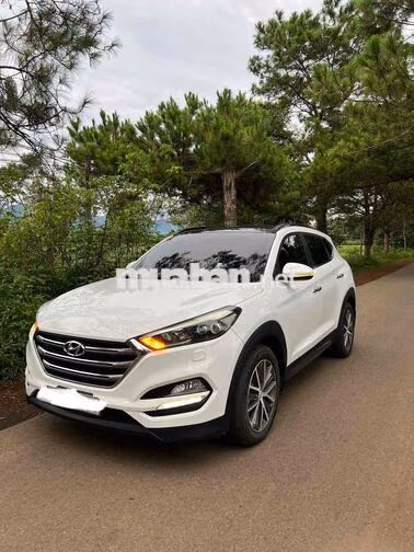 Hyundai Tucson 2.0 ATH 2016 Trắng