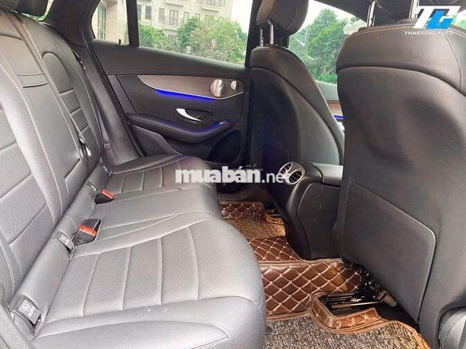 Mercedes GLC200 4Matic 2022 Trắng cực đẹp giá tốt