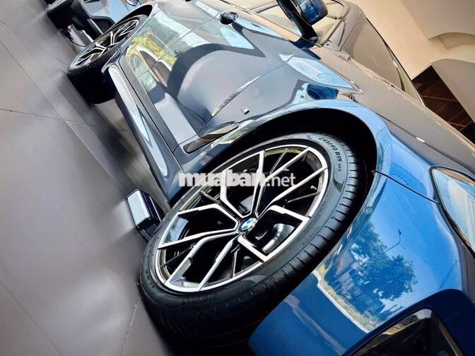 BMW 520i M Sport LCI - Giảm 558tr