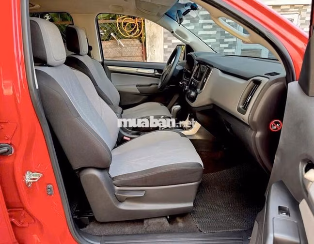 Chevrolet Colorado 2018 Tự động Đỏ