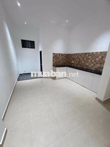 Nhà Hẻm 8M Thông Luỹ Bán Bích. DT:4.2 X 13 Trệt lầu 2PN 3WC 2Máy lạnh