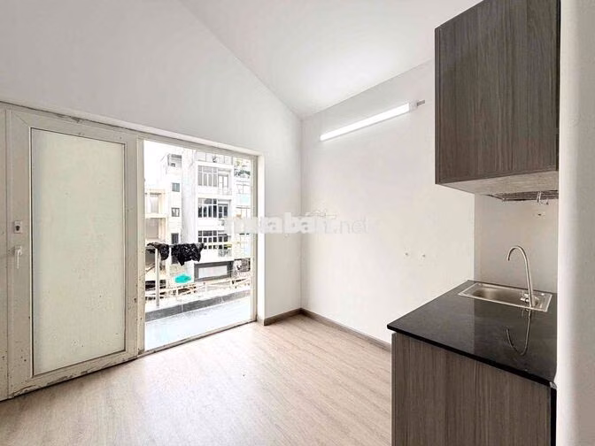 Khai Trương ! CHDV Mới 100% Ngay CMT8 Viettel Tower - Full Nội Thất