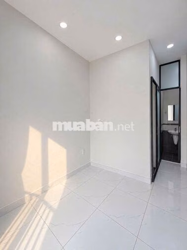[SHR] Hẻm Đẹp Phan Đăng Lưu 1 Trệt 3 Lầu 2 Phòng Ngủ - Ngay Trung Tâm