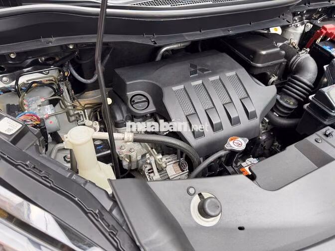 Mitsubishi Xpander Premium 1.5AT Model 2024