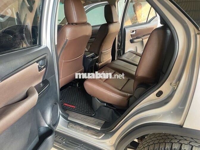 Toyota Fortuner 2017 Máy dầu Số sàn Bạc