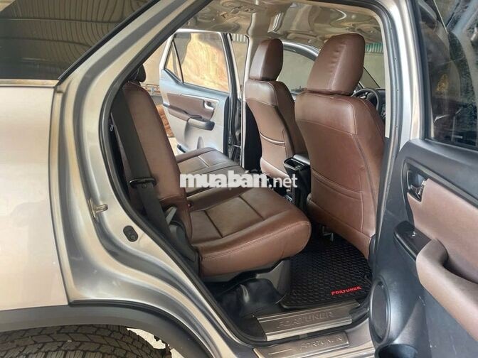 Toyota Fortuner 2017 Máy dầu Số sàn Bạc