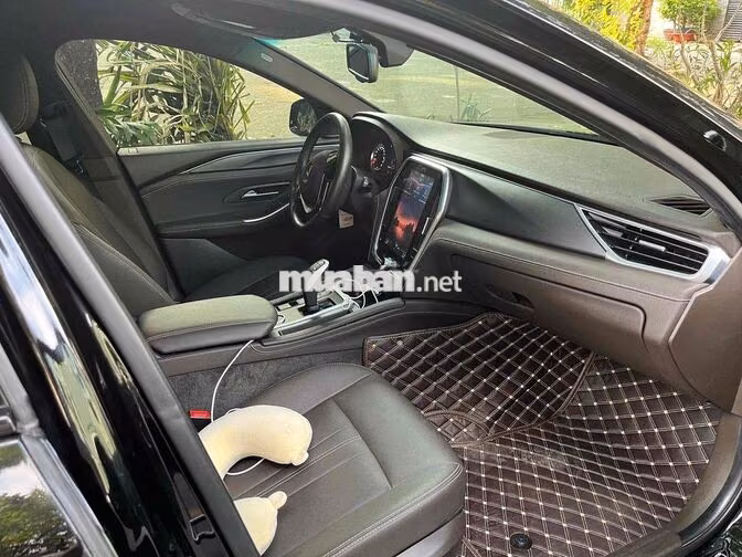 Vinfast Lux A Base Đen 37000 km