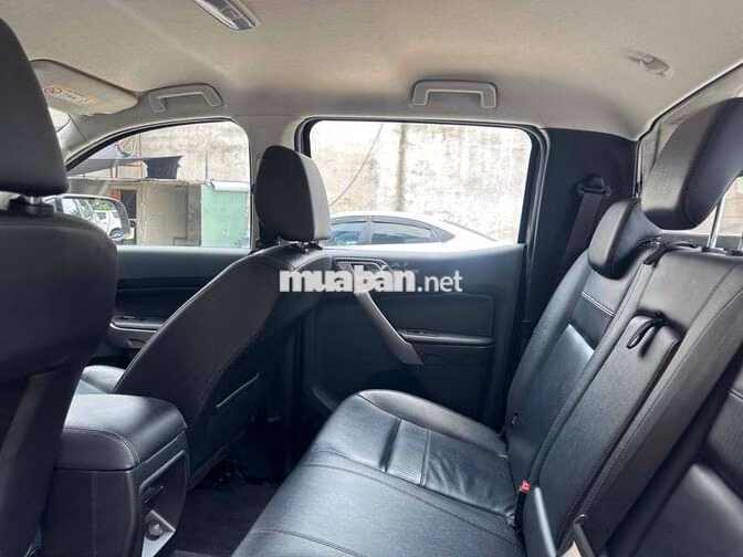 Ford Ranger Limited 2cầu nhập thái lan 2020