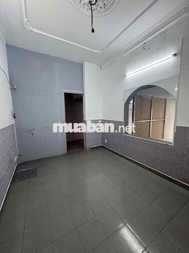 Mặt bằng văn phòng 55m2 phố Lê Trung Nghĩa, Tân Bình, Tp.HCM