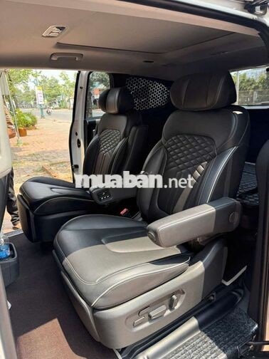 Hyundai Custin Đặc biệt 2.0 Tubo 2024 Trắng