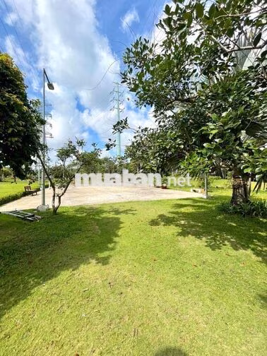 Share phòng trong Villa ngay Phước Kiển giá 2tr8