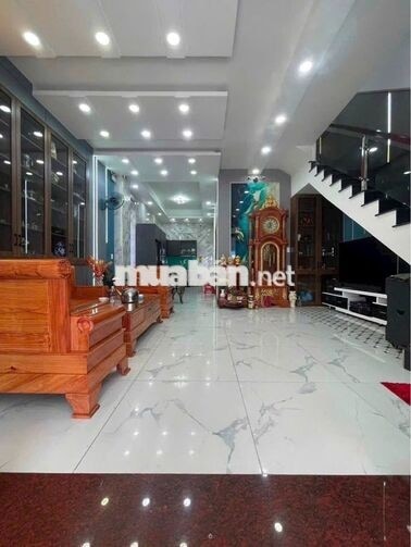 HẺM XE HƠI 4M - NỘI THẤT CAO CẤP :