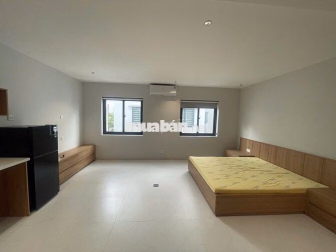 - Giáp Q7 Phòng 50m2 - Full Nội Thất Cao Cấp