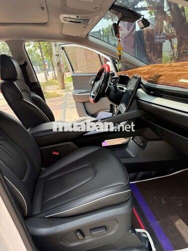 Hyundai Custin Đặc biệt 2.0 Tubo 2024 Trắng