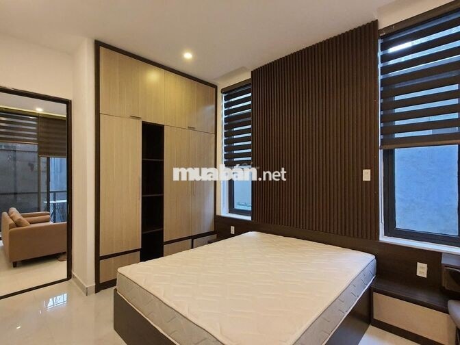 Cho thuê căn hộ 2 phòng ngủ, 2 phòng tắm, có ban công, gần ngày Kmart