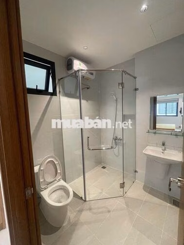 - Giáp Q7 Phòng 50m2 - Full Nội Thất Cao Cấp