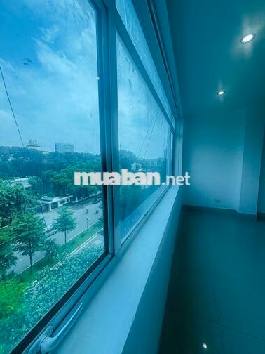 Cho thuê sàn văn phòng Hoàng Quốc Việt 120m2 giá 16tr/th
