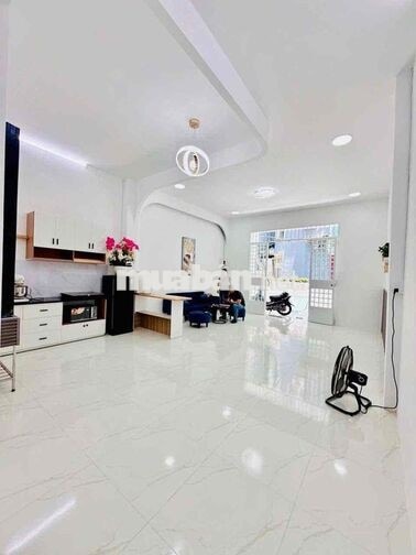 CHO THUÊ NHÀ NGUYÊN CĂN 2 PHÒNG NGỦ SÁT QUẬN 5 - NGUYỄN THỊ TẦN