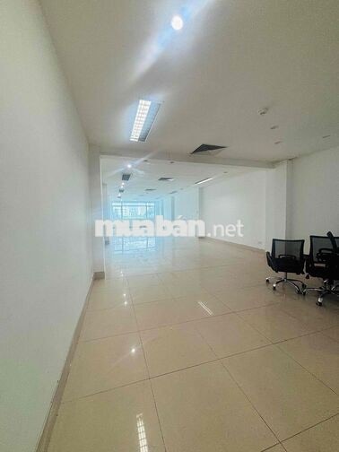 Cho thuê sàn văn phòng Hoàng Quốc Việt 120m2 giá 16tr/th