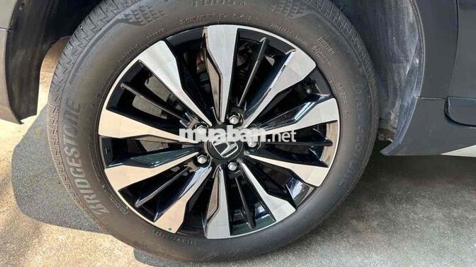 Honda BR-V 2024 Xám 12,000 km