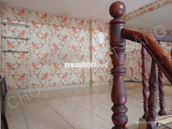 Cho thuê MẶT BẰNG Đề Thám Q1, vỉa hè 3m rộng rãi, trệt lửng mới