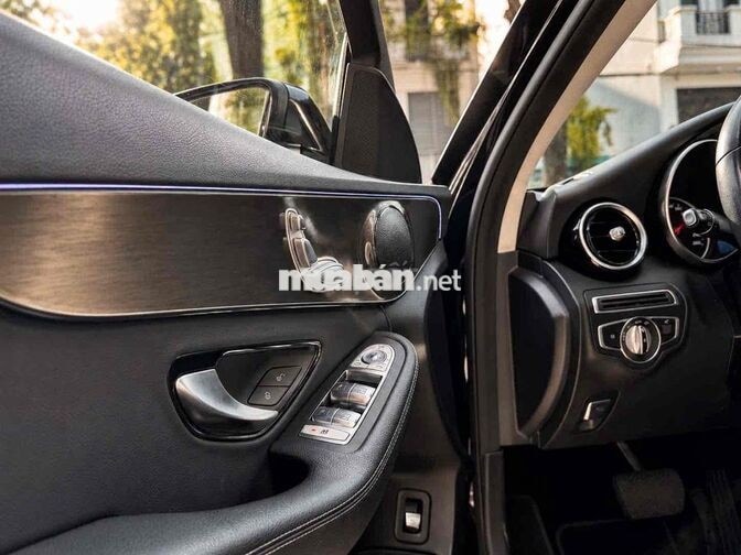 Mercedes C180 AMG 2021 | Xuất Sắc chỉ Odo 1.8 VẠN