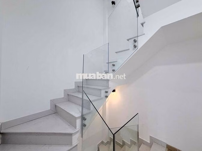 Nhà Mới 3PN 1PK 4WC Diện Tích Sử Dụng 90m2 Ngay Khu Sầm Uất Phú Nhuận