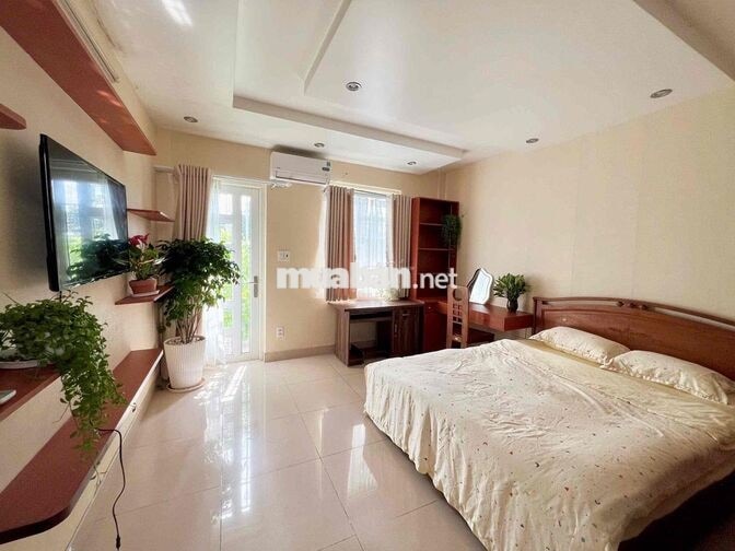 STUDIO BANCOL NGAY CÔNG VIÊN HOÀNG VĂN THỤ