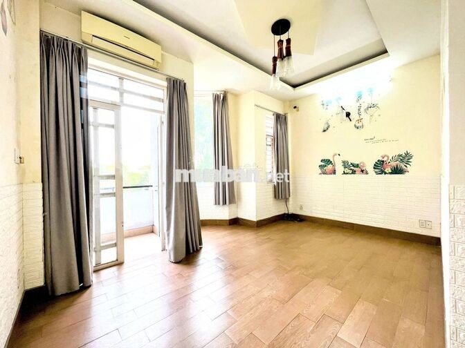 NHÀ MẶT TIỀN ĐƯỜNG FULL NỘI THẤT 1T3L 6PN LINH TRUNG THỦ ĐỨC