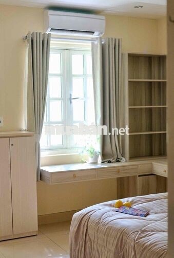 STUDIO BANCOL NGAY CÔNG VIÊN HOÀNG VĂN THỤ