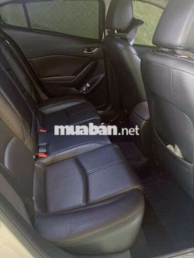 Mazda 3 2.0 Facelift 2018 Trắng ODO 28000 km