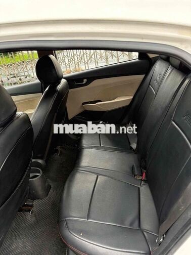 Hyundai Accent Trắng Số sàn Xăng 5 chỗ 2019