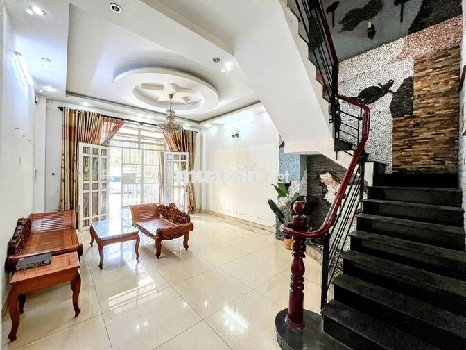 NHÀ MẶT TIỀN ĐƯỜNG FULL NỘI THẤT 1T3L 6PN LINH TRUNG THỦ ĐỨC