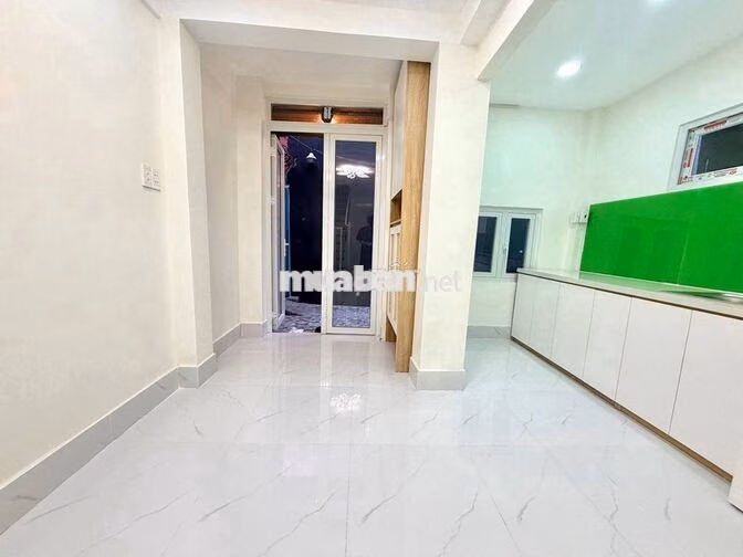 Bán nhà 3PN gần Phan Xích Long Phú Nhuận, 27m2, nhỉnh 3 tỷ