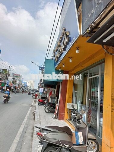 Bán nhà mặt  tiền kinh doanh đường Hậu Giang (Quận 6)