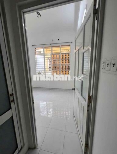 Cho thuê nhà Huỳnh Văn Bánh Phú Nhuận 