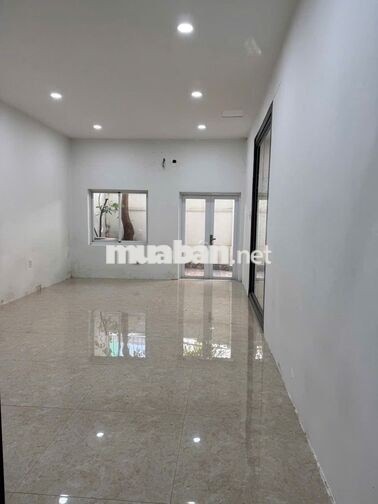 🔥HXH Ngang 12m Nguyễn Văn Trỗi, Tân Bình – 180m² – Trệt Lầu-Sân ĐậuOto