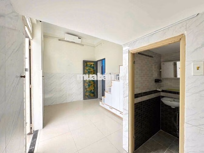 Phòng Trọ Ban Công Mới Đẹp Tân Phú - Gác Cao, Cầu Thang Tủ Thông Minh