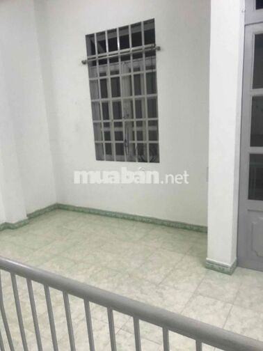 Căn nhà hẻm phía sau đường Trần Khắc Chân Phú Nhuận