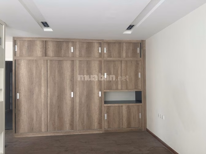 Cho thuê Villa Riviera An Phú, 300m2, 3 tầng, 4PN, sân vườn rộng