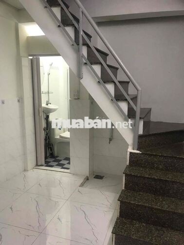 Căn nhà hẻm phía sau đường Trần Khắc Chân Phú Nhuận