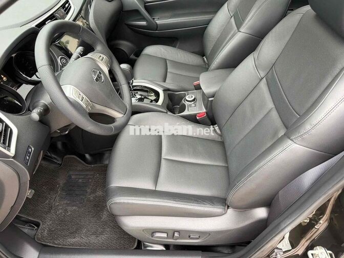 Nissan X-Trail 2020 2.5 4x4 Đen
