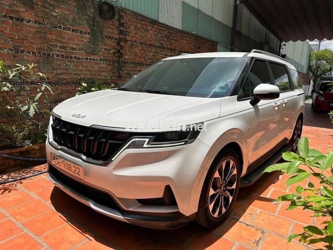 Kia Carnival Luxury 2024 Diesel Trắng
