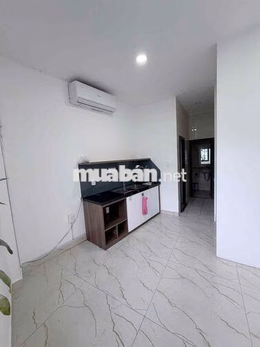 Cho thuê VP 130m2 Vĩnh Khánh Q4, sàn suốt không cột, cửa sổ thoáng