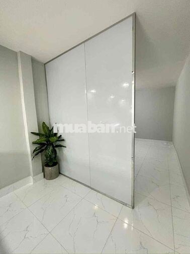 Người thân cần bán nhà đẹp ở lê văn khương