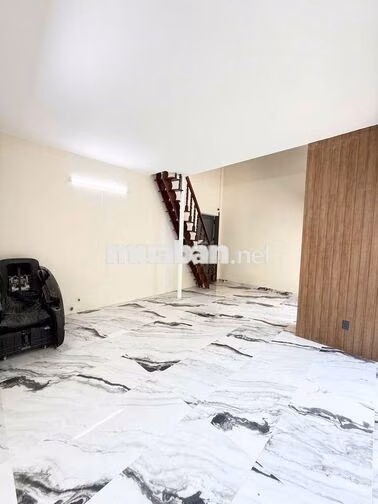mặt bằng  trệt lầu dương quảng hàm gần đh Văn Lang Emart Phan Văn Trị
