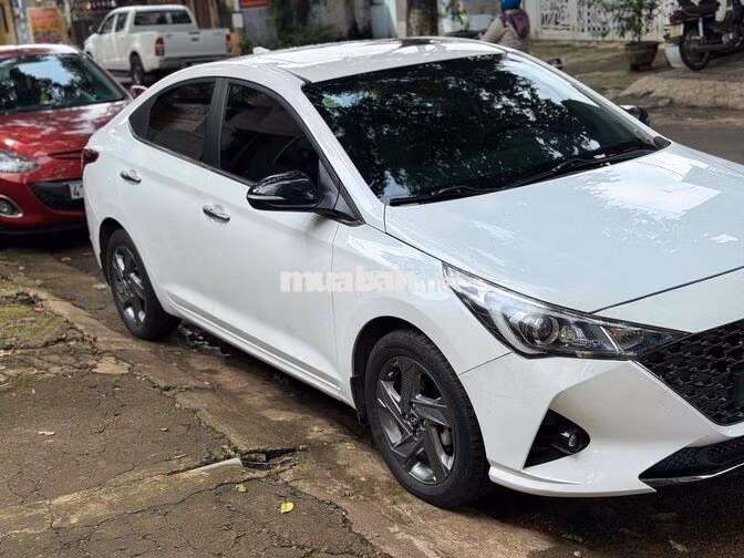 Hyundai Accent 2024 ATH bản full cửa nóc