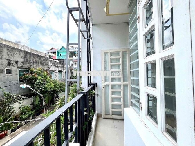 📍11/14 Đỗ Thúc Tịnh full nội thất máy giặt riêng view ban công.
