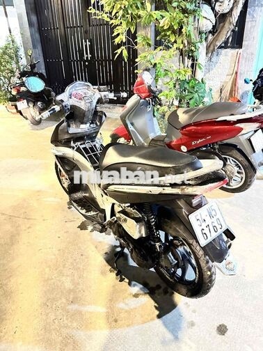 Honda Air Blade Đen bạc Xăng phun điện tử