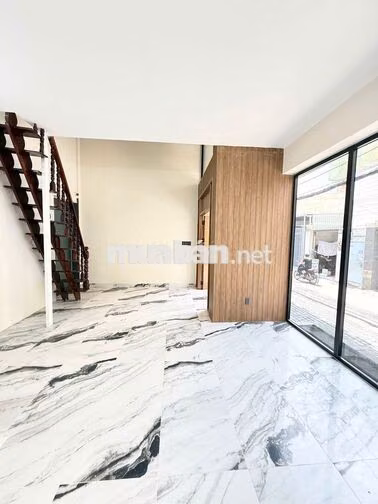 mặt bằng  trệt lầu dương quảng hàm gần đh Văn Lang Emart Phan Văn Trị